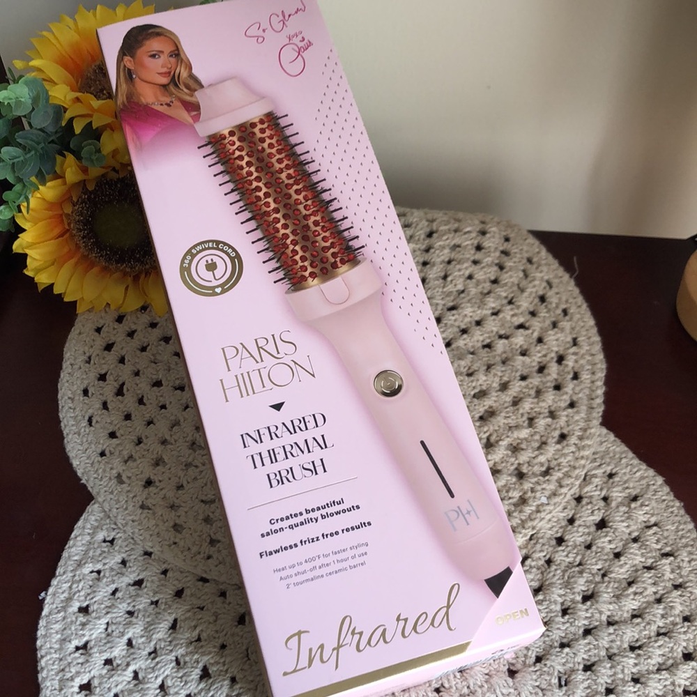Paris Hilton Pink Infrared Thermal Brush Beauty Accessory - Picture 11 of 11